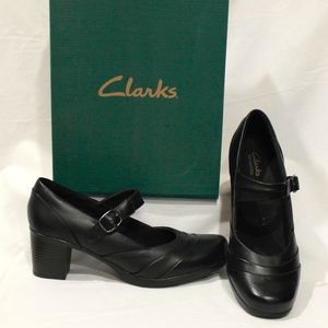 Clarks Scheme Day Leather Heels